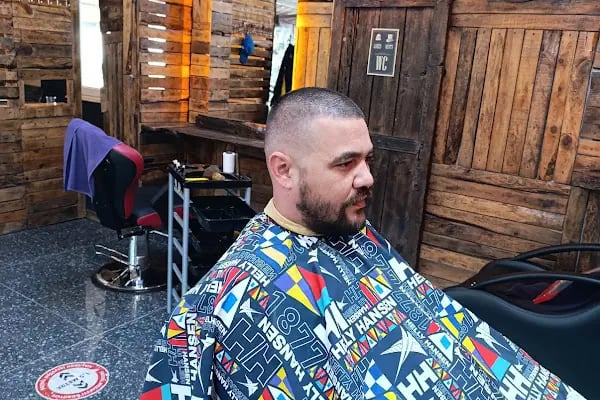 Altıntaş Hair Studio - Resim 8