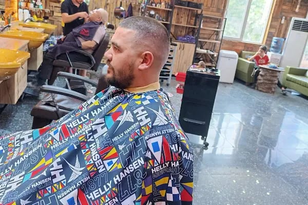 Altıntaş Hair Studio - Resim 6