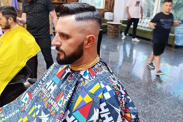 Altıntaş Hair Studio - Resim 19