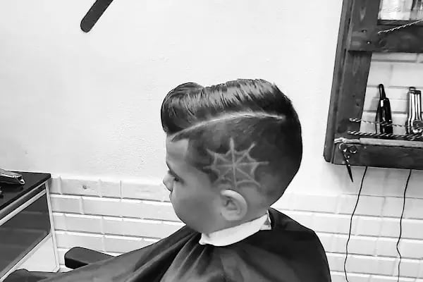 Altıntaş Hair Studio - Resim 4