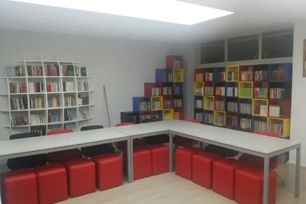 Şehit Piyade Teğmen Furkan Yayla Kütüphanesi - Resim 2