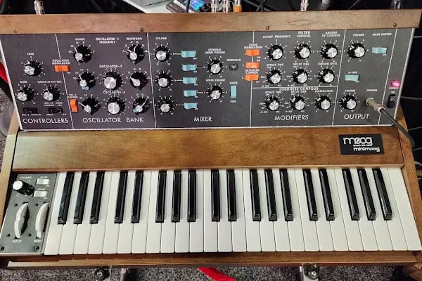 Pan Müzik Aletleri Mağazası - Ses ve Stüdyo Sistemleri Mağazası - Resim 14