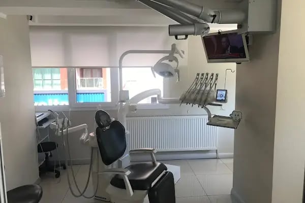 Diş Hekimi Erkan Özçıkrıkcı - Resim 14