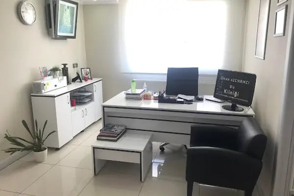 Diş Hekimi Erkan Özçıkrıkcı - Resim 15