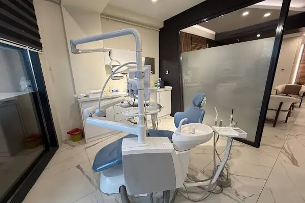İnegöl Diş Polikliniği - Diş Sağlığı Kliniği, Dt .Fatih Ertopuz - Resim 3