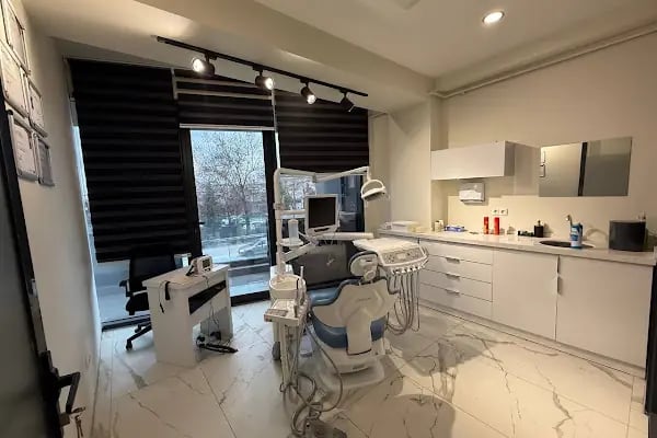 İnegöl Diş Polikliniği - Diş Sağlığı Kliniği, Dt .Fatih Ertopuz - Resim 4