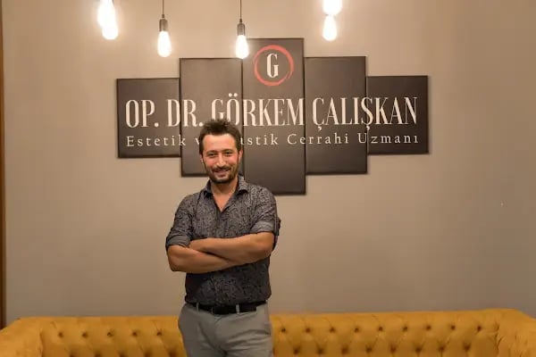 Op. Dr. Görkem Çalışkan | Meme Estetiği | Meme Büyütme | Göğüs Estetiği - Resim 13