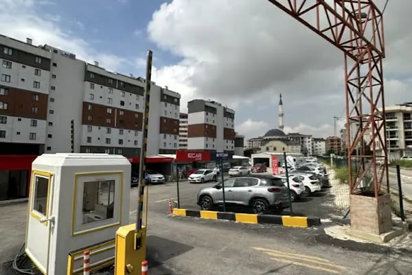 B2Car İstanbul Sabiha Gökçen Havalimanı - Resim 3