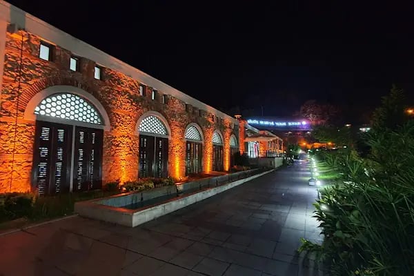 Gölcük Belediyesi Ilıca Tesisleri - Resim 3