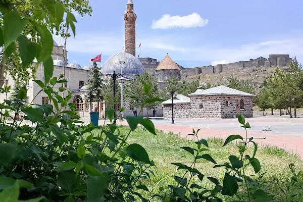 Hasan Harakani Türbesi - Resim 19