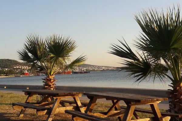 Yalı Cafe - Resim 17