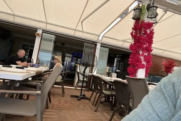Yalıçapkını Restaurant - Resim 2