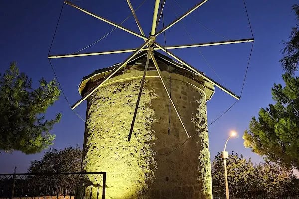 Alaçatı Çarşı - Resim 4