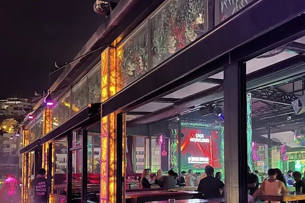 Robin Hood Night Club - Resim 14