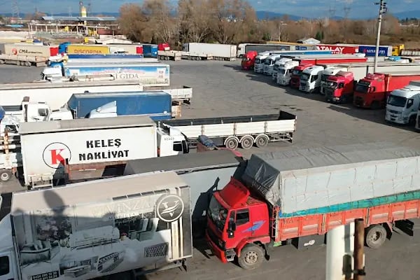 Sakarya nakliyeciler sitesi ve tır garajı - Resim 2