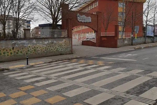 Örfi Çetinkaya Anadolu Lisesi - Resim 2