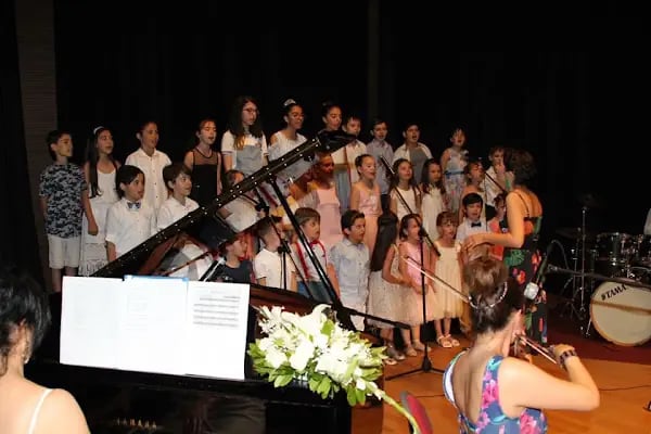 Medea Güzel Sanatlar - Resim 19