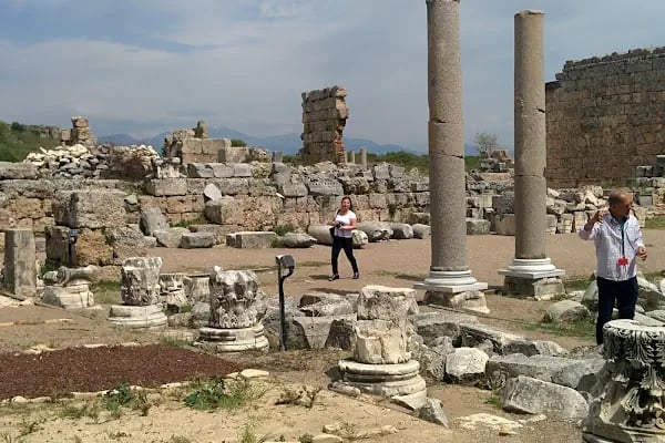 East Basilica - Resim 8