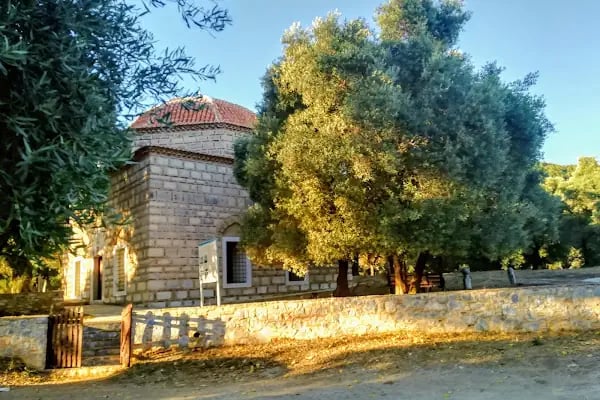 Şeyh Bedrettin Türbesi - Resim 1