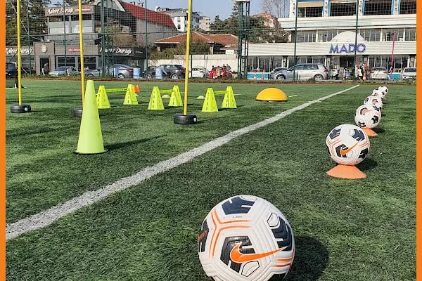 MD Spor Akademi - Cimnastik Taekwondo Spor Kulübü Fitness Aletli Pilates Zumba Jimnastik Tekvando Kadınlara Özel Spor Salonu - Resim 8