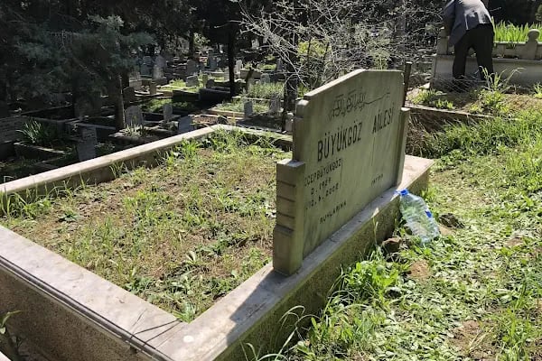 Altınşehir Mezarlığı - Resim 20