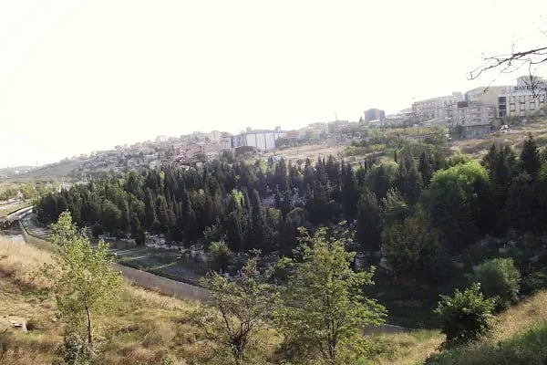 Altınşehir Mezarlığı - Resim 1