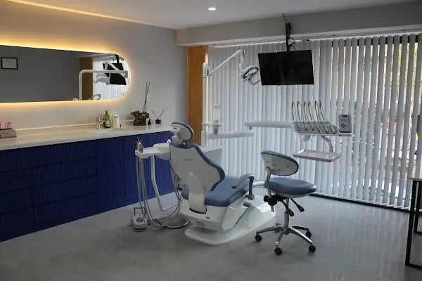 KYD BARAJYOLU AĞIZ VE DİŞ SAĞLIĞI POLİKLİNİĞİ - Resim 3