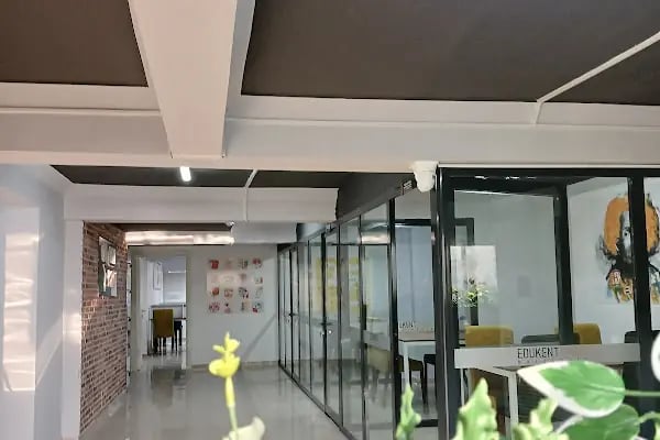 Kiwibookcafe - Resim 7