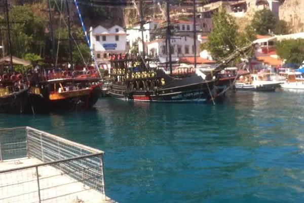 Antalya Limanı - Resim 11