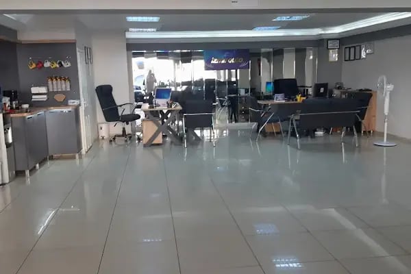 İzmir Auto Oto Galeri - Resim 9