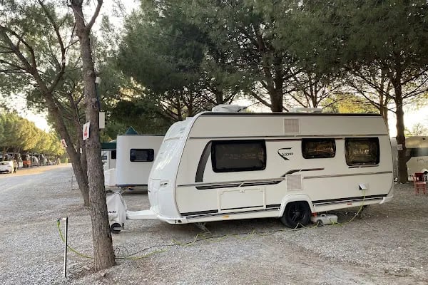 Akhisar Belediyesi Karavan Park Alanı - Resim 5