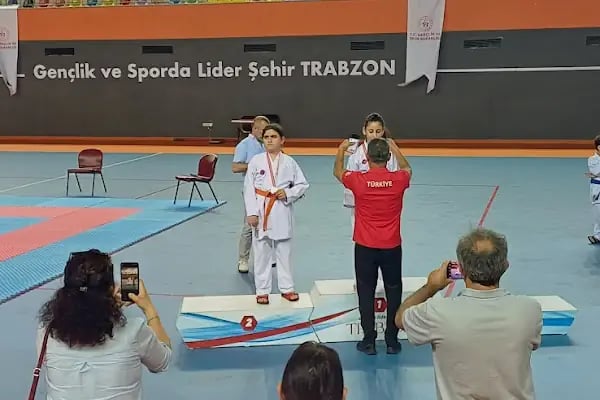 Beşirli Tenis Kopleksi - Resim 8