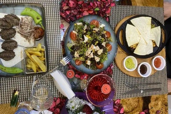 Big Pluss Cafe ve Restaurant - Resim 7