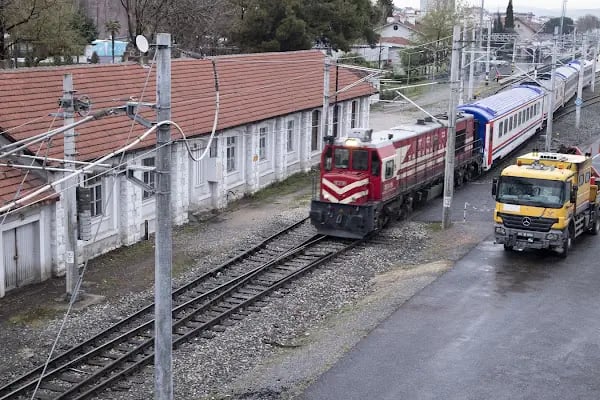 Balıkesir Tren Garı Nostaljik Tren - Resim 3