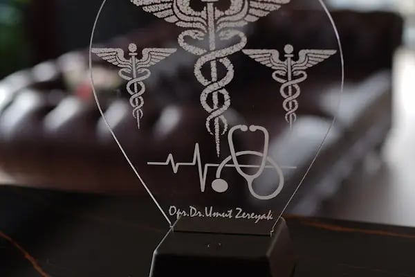 Op. Dr. Umut Zereyak - Resim 9