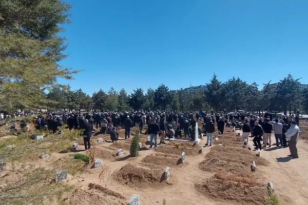 Yazır Mezarlığı - Resim 14