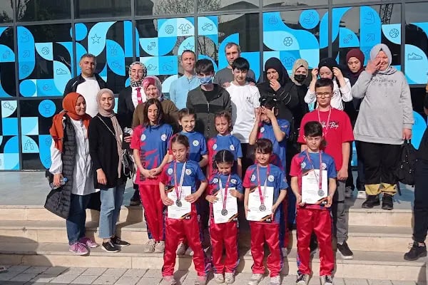 Esenler Mehmet Öcalan Spor Kompleksi - Resim 7