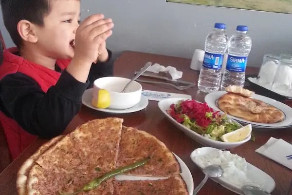 Şelale Pide Pizza Kebap Çorba Salonu - Resim 13