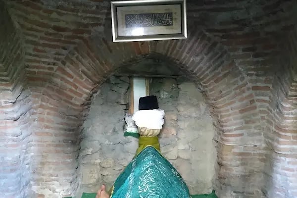 Yağlı Dede Türbesi - Resim 15