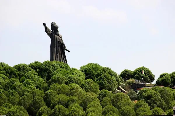 Mevlana Celâleddin-i Rumi Heykeli - Resim 12