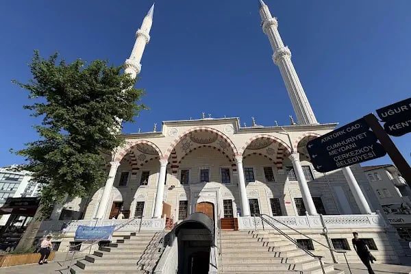 Osmanlı Cami - Resim 13