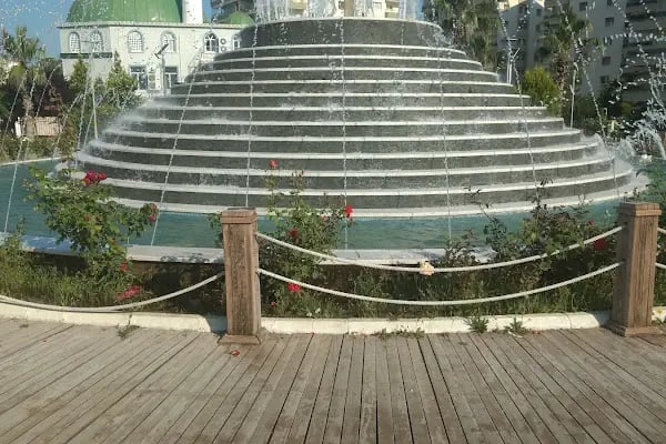 Profesör Dr. Aydın Güven Gürkan Parkı - Resim 3