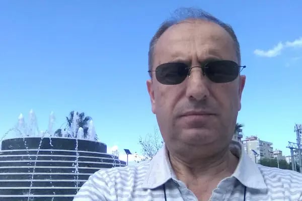 Profesör Dr. Aydın Güven Gürkan Parkı - Resim 15