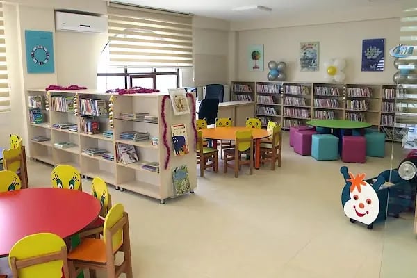 Bursa Yenişehir Fatma Göztepe İlçe Halk Kütüphanesi Müdürlüğü - Resim 3