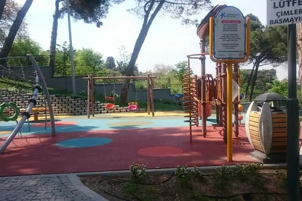 Küçükçekmece Belediyesi Seyir Parkı Ve Seyir Kulesi - Resim 18