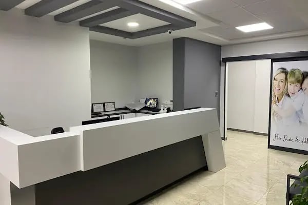 Denteymen ağız ve diş sağlığı polikliniği - Resim 1