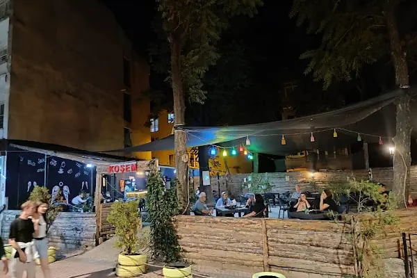 KÖŞEM CAFE BİLARDO PLAY STATİON OYUN SALONU - Resim 7