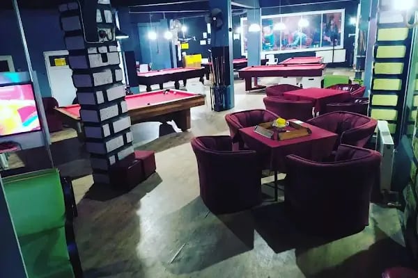 KÖŞEM CAFE BİLARDO PLAY STATİON OYUN SALONU - Resim 13