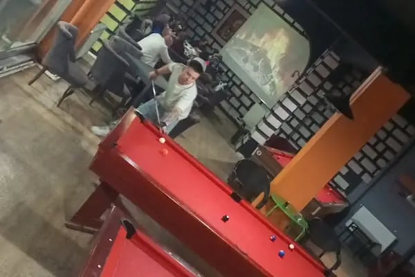 KÖŞEM CAFE BİLARDO PLAY STATİON OYUN SALONU - Resim 9