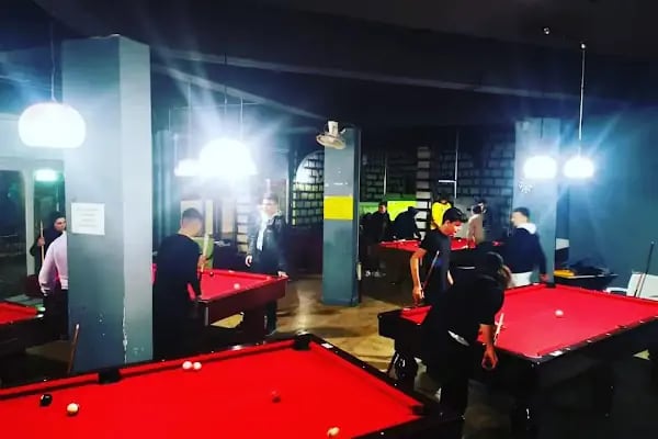 KÖŞEM CAFE BİLARDO PLAY STATİON OYUN SALONU - Resim 19